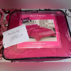 Juicy Couture King Size Pink Velour Comforter / Bed Set, 4 pcs BNWT